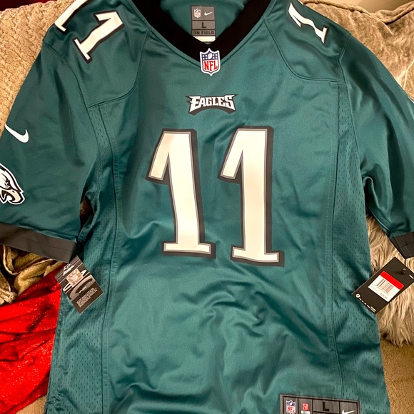 Carson Wentz Eagles Jersey - Picture 1 of 3